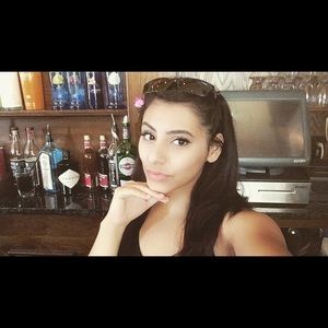 Meet your Posher, Daniela